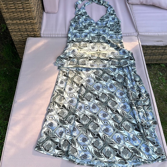 Gish’s Wrap Skirt and Halter Matching Top Made in Canada - Picture 2 of 8